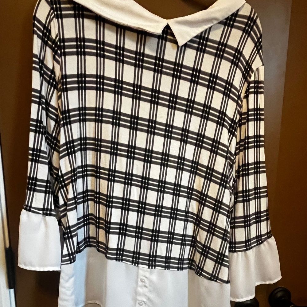 Elle Black-White Plaid Blouse